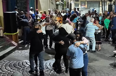 Rinden honores al Joropo y al Gabán Tacateño