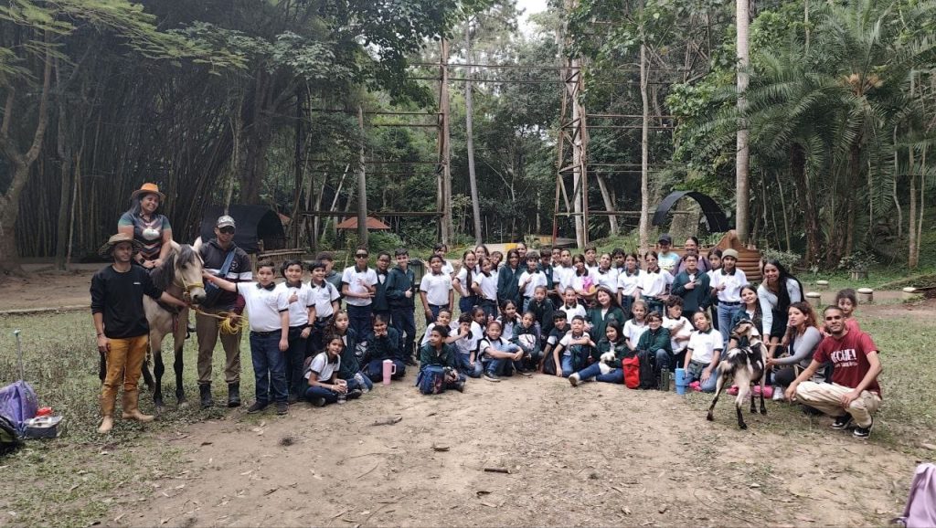 Seis escuelas de Charallave conocieron la historia de Guaicaipuro