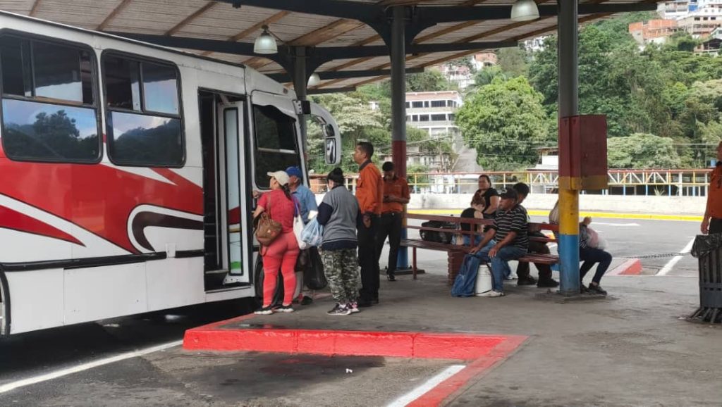 A partir del 15-D tramitarán permisos de viajes a menores