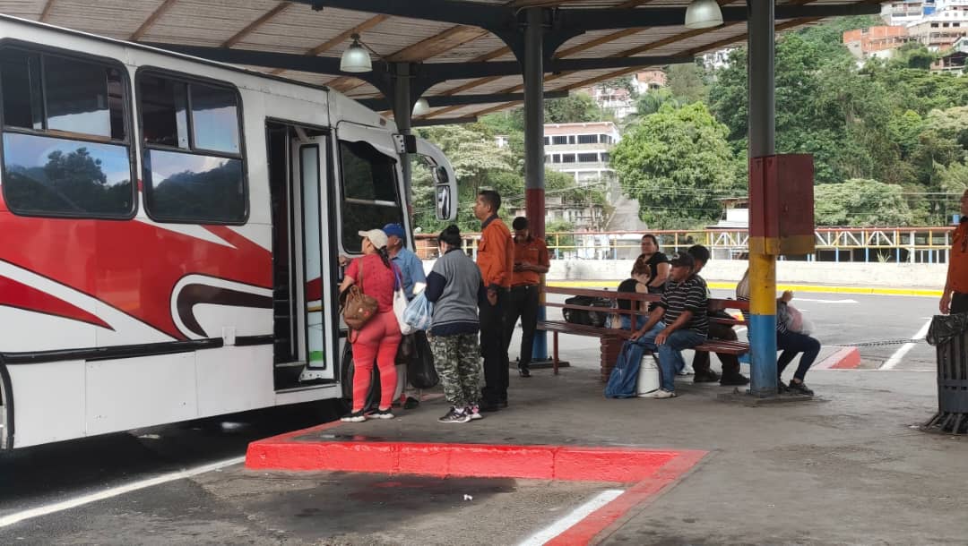 A partir del 15-D tramitarán permisos de viajes a menores