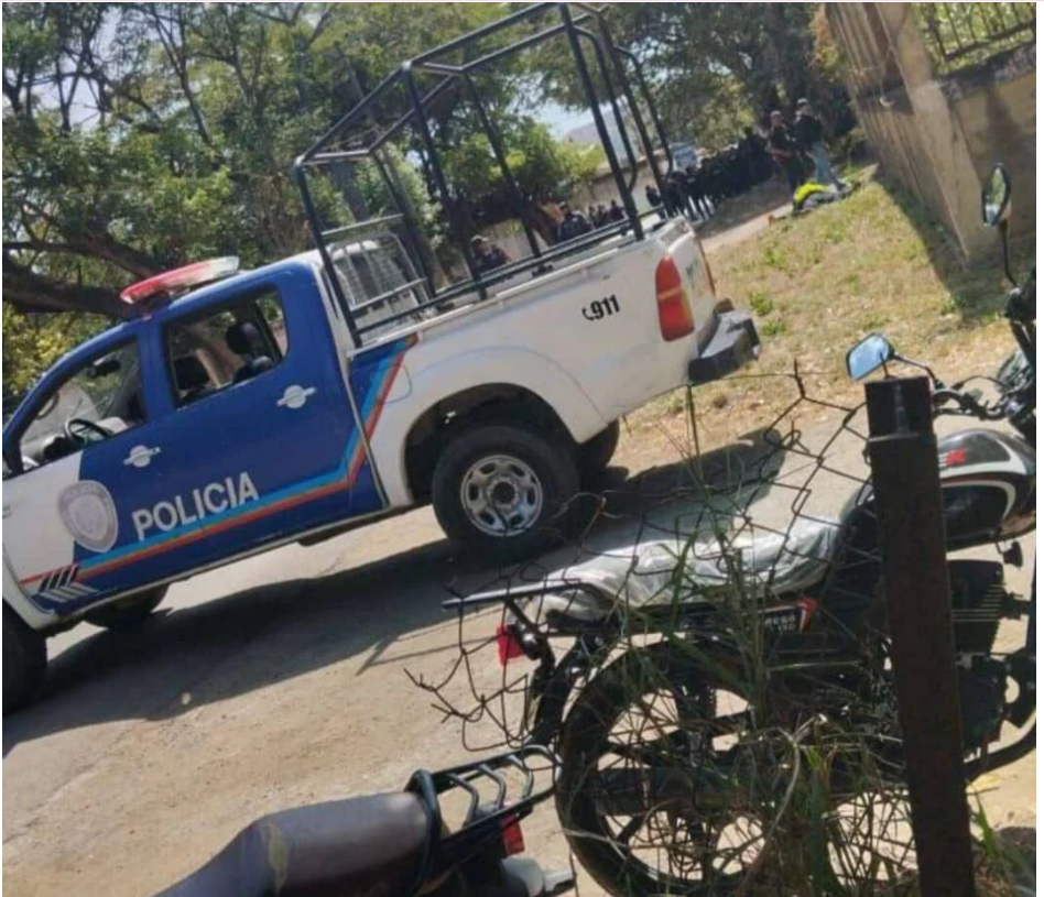 Asesinan a cuatro funcionarios en emboscada