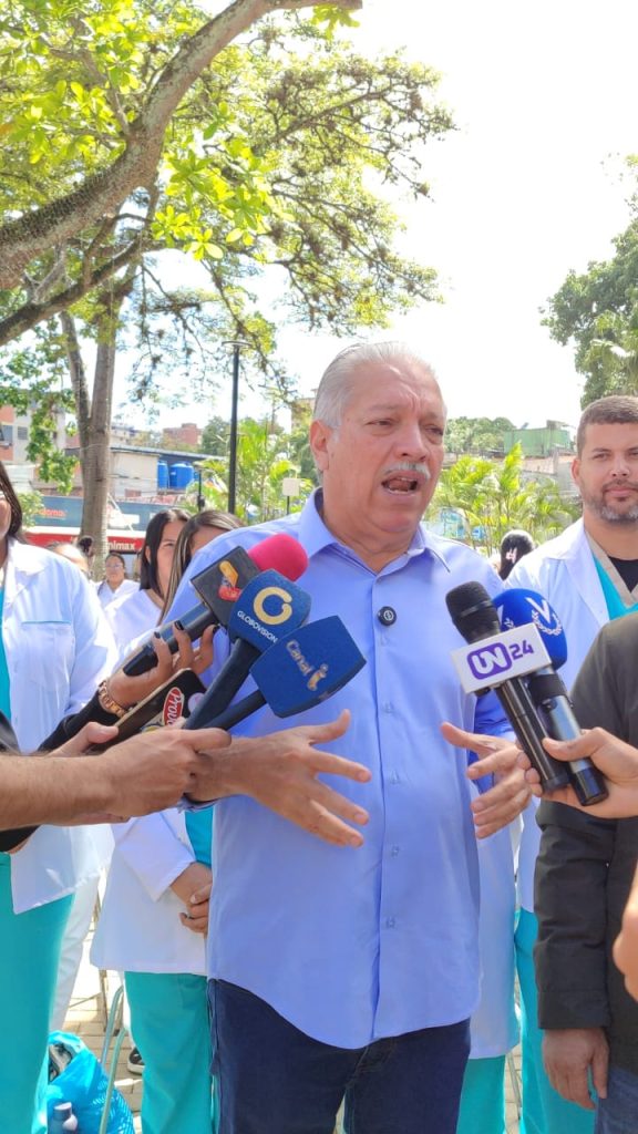 Gobernador llama a actualizar datos de embarazadas para salvar vidas