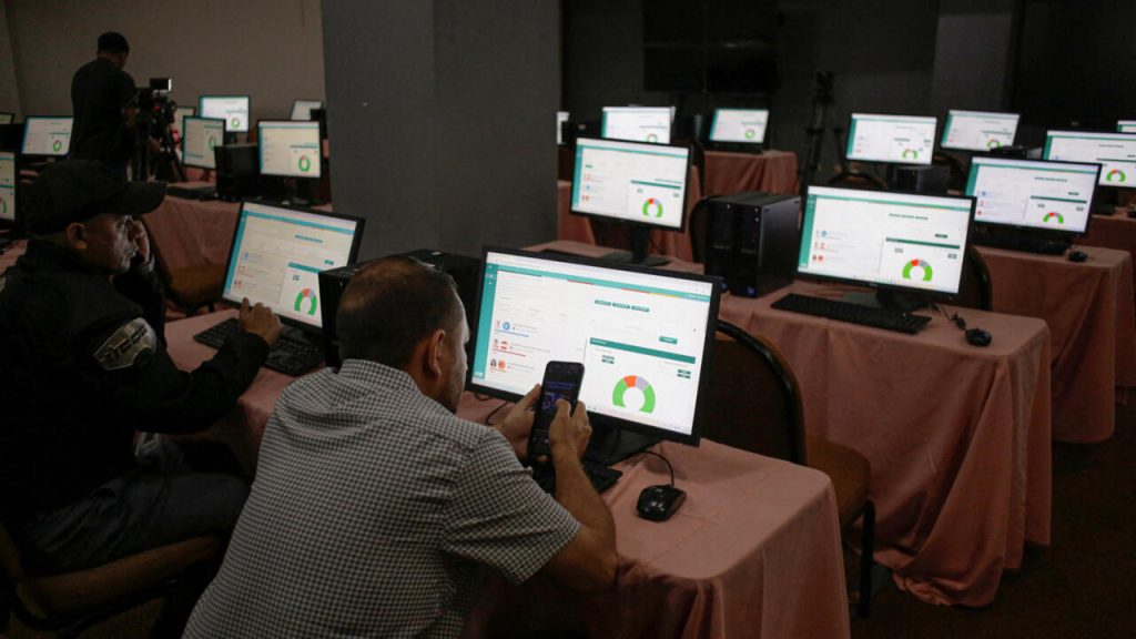 Honduras lleva dos semanas en espera de resultados presidenciales