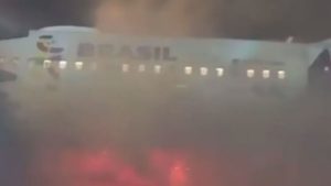 panico-en-brasil-por-incendio-en-avion-latam-con-180-pasajeros-52832