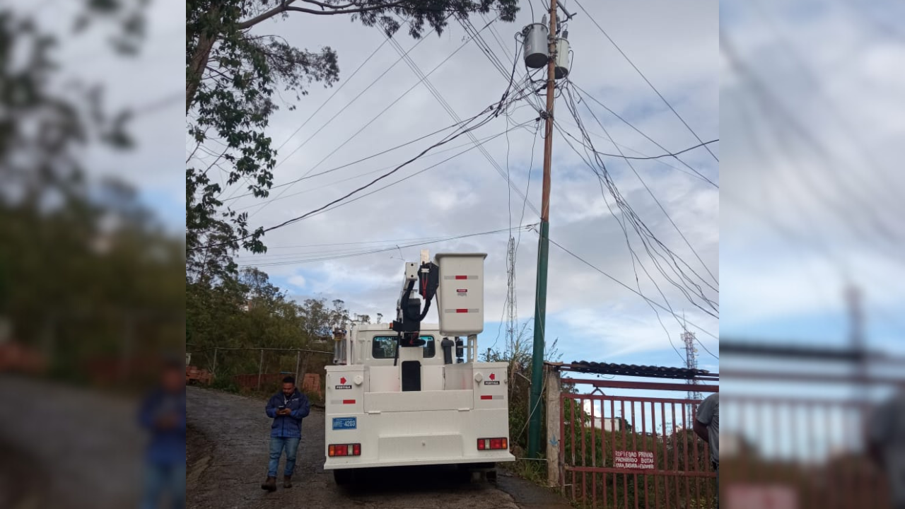 Restablecen 95% del servicio eléctrico en los Altos