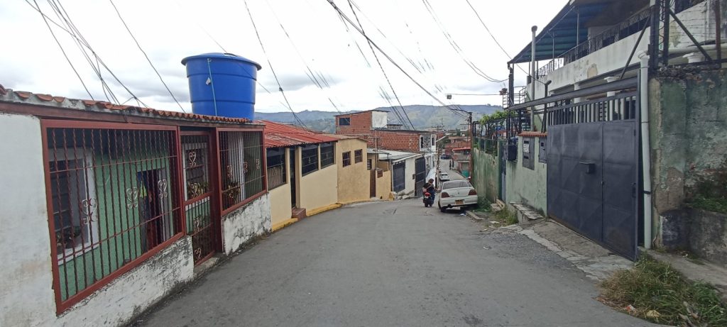 Acumulan 21 días sin agua en El Retén