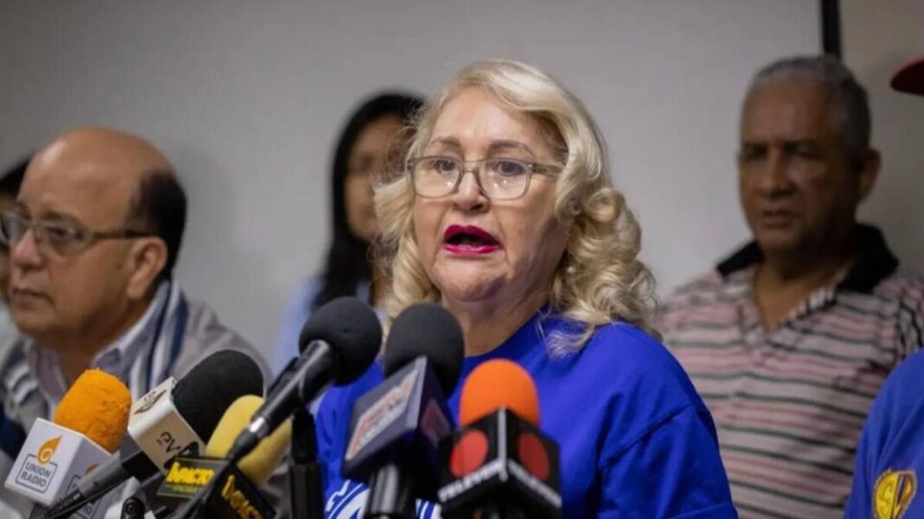 Maestros piden al Ejecutivo incluya al gremio dentro de las prioridades