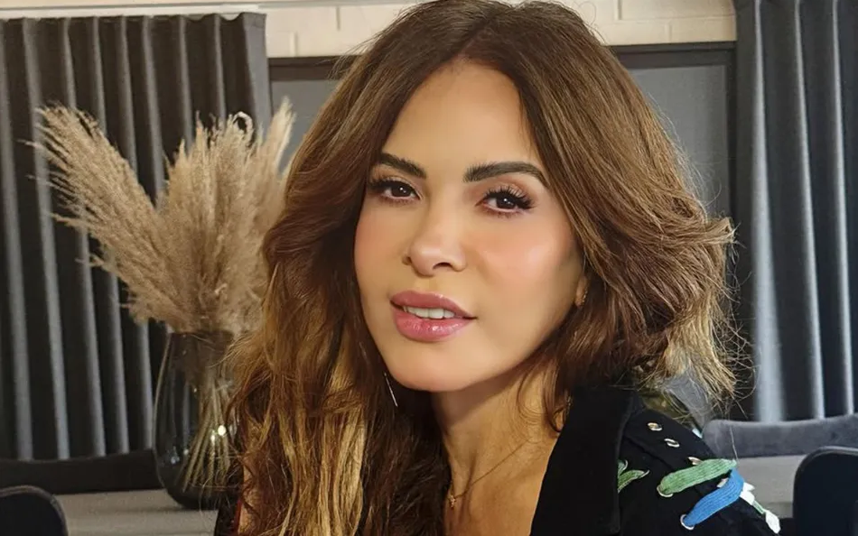 Revela que sufrió una parálisis facial