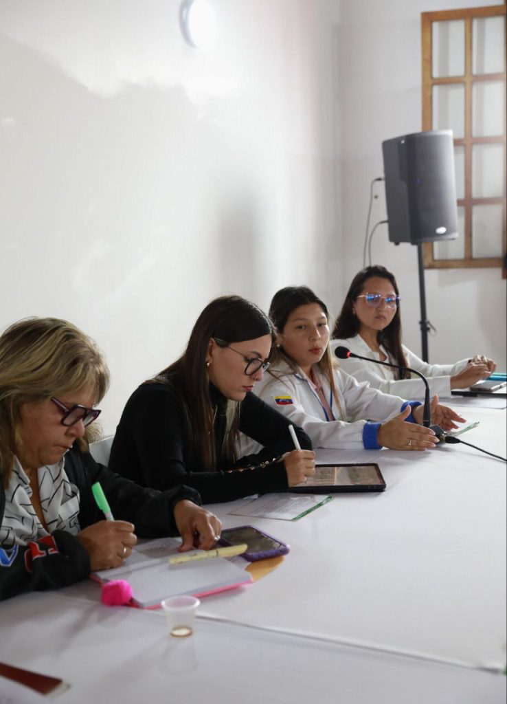 Evalúan funcionamiento de centros de salud en Carrizal