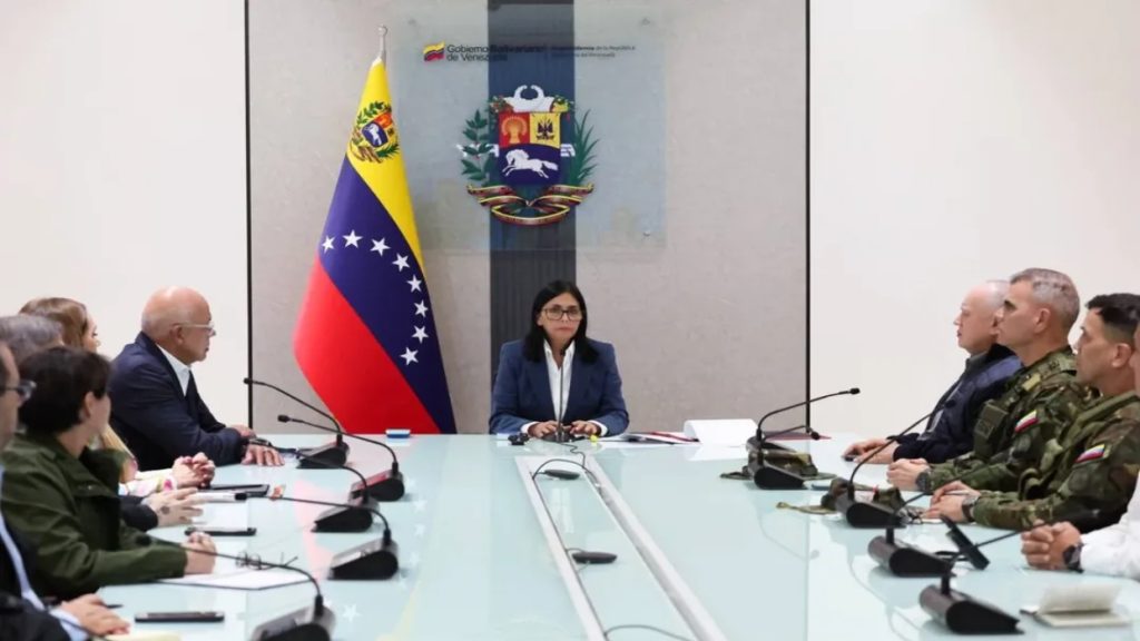 Gobierno anuncia regreso a la red social X  