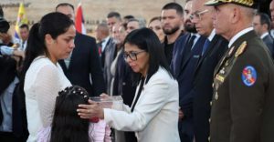 Delcy-Rodriguez-entrega-ascensos-post-mortem-1000x520