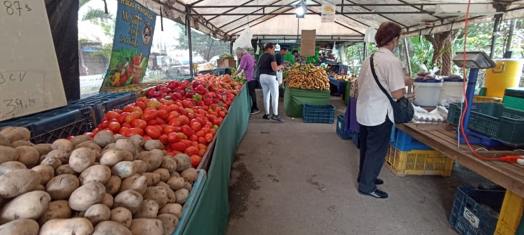 Feria Campesina ‎con ofertas de $1