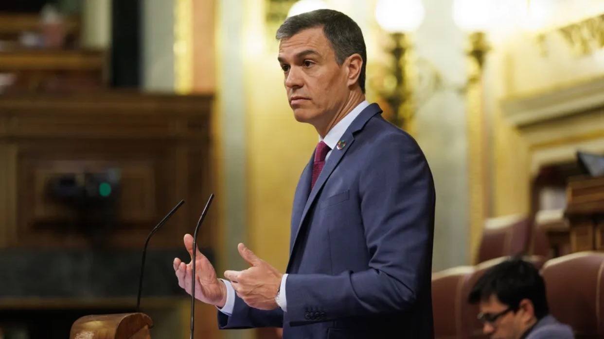 Sánchez considera que intereses de Trump son por el petróleo