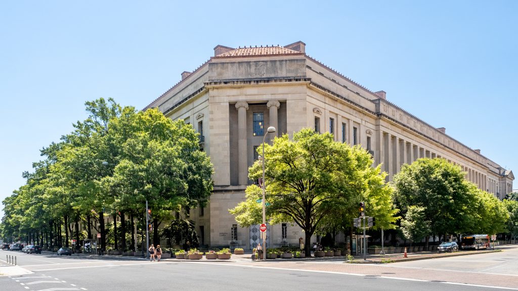 Departamento de Justicia de EEUU replantea el caso contra Maduro