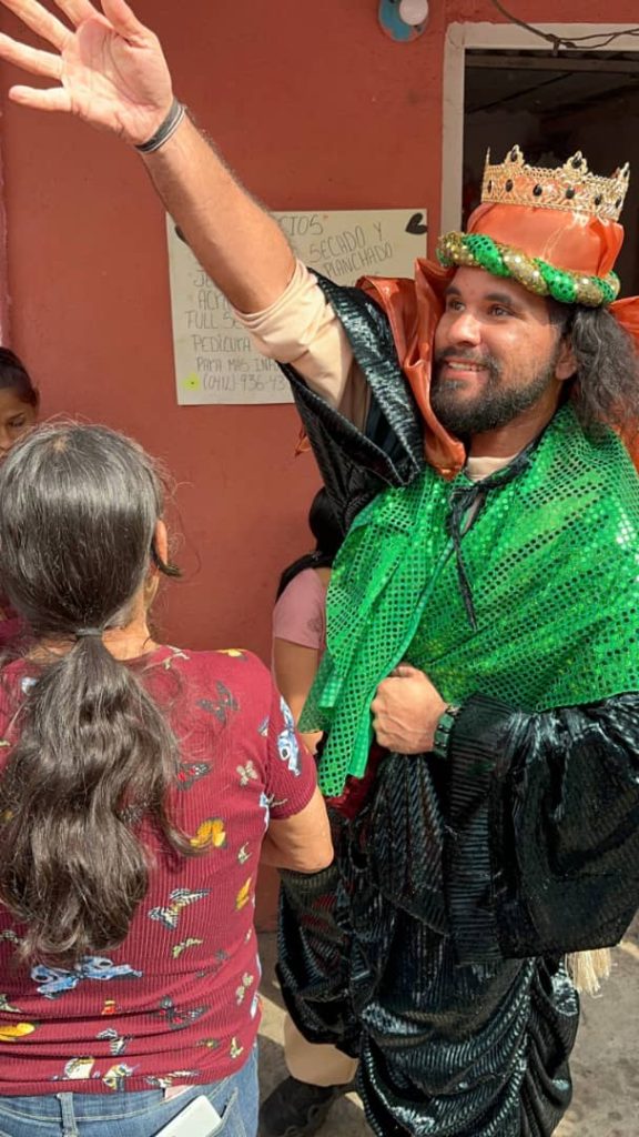 Reyes Magos dieron alegría a pequeños de El Nacional