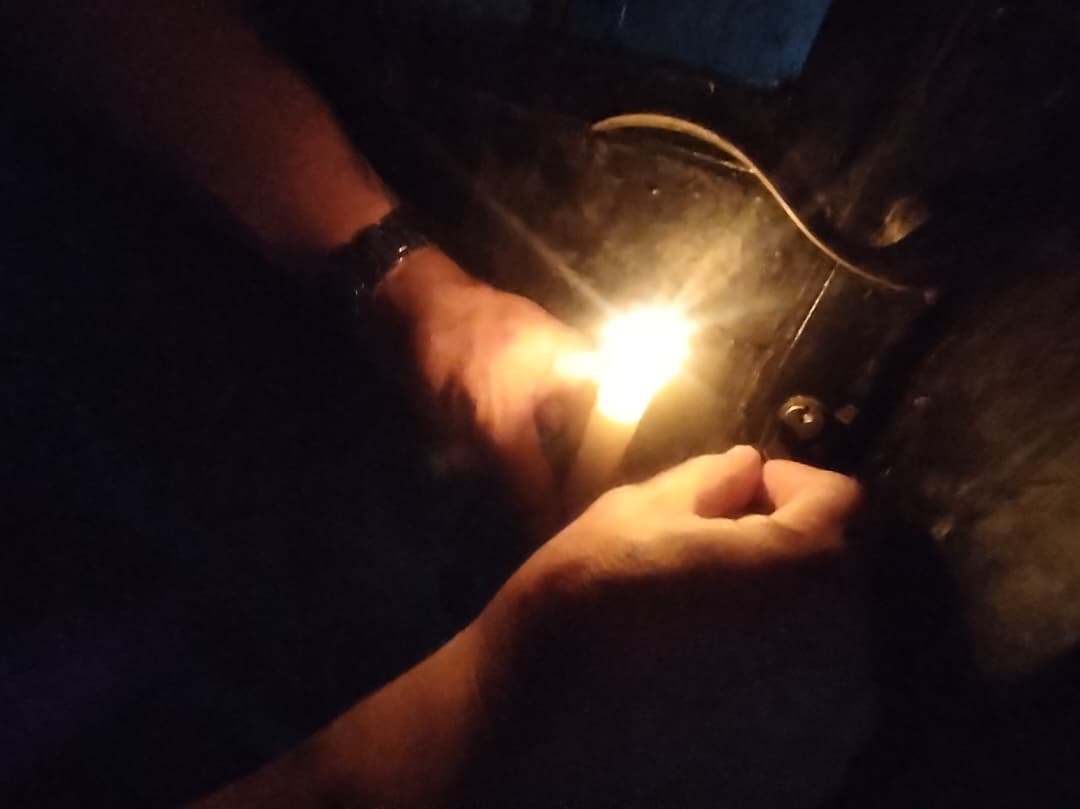 Persisten cortes eléctricos en Los Teques y Los Salias