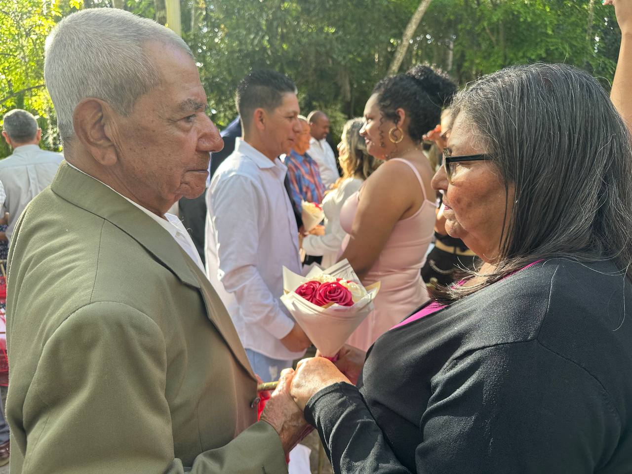 Invitan a 25 parejas a unirse al noveno matrimonio colectivo