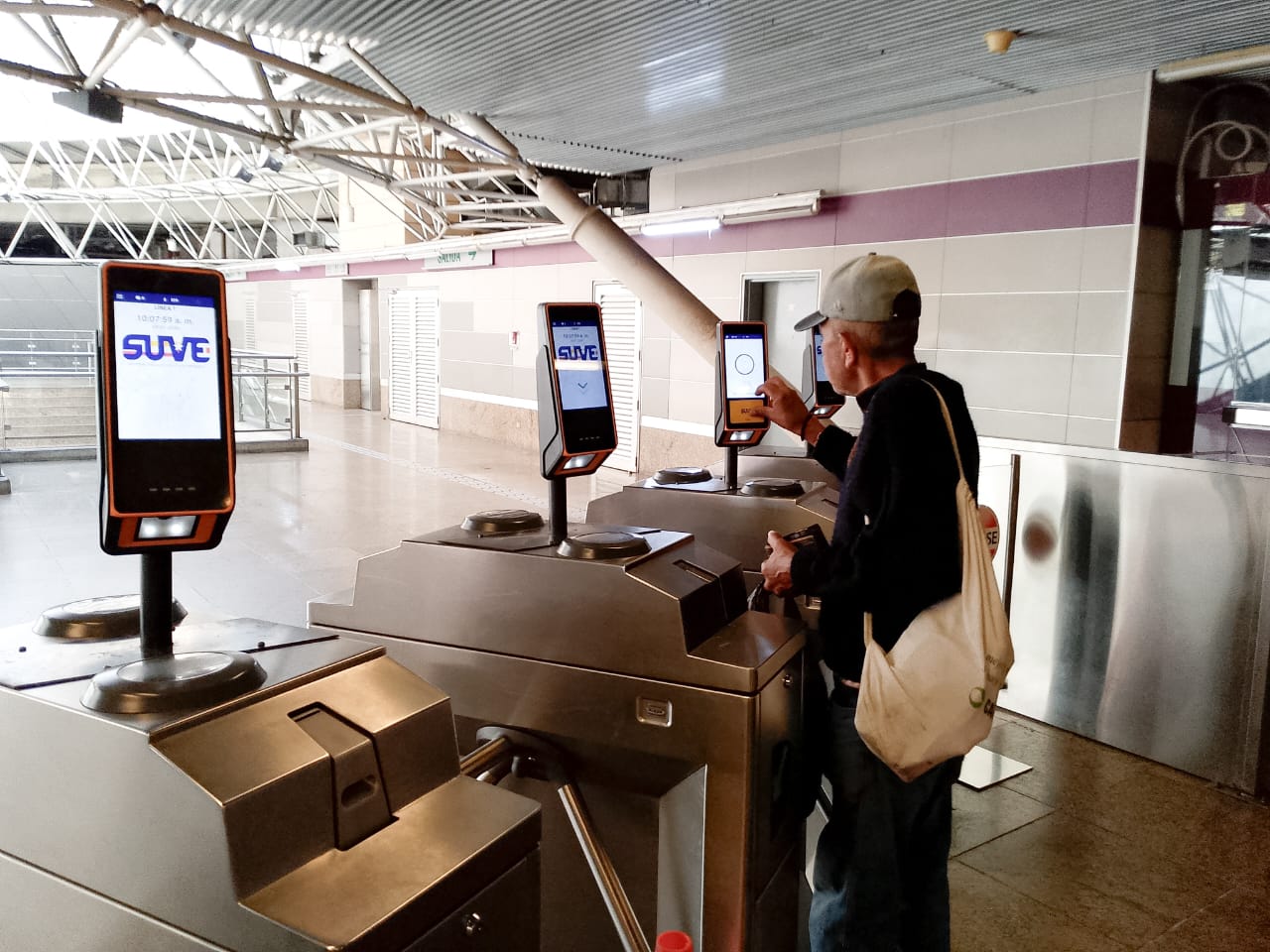 Metro Los Teques funciona sin contratiempos