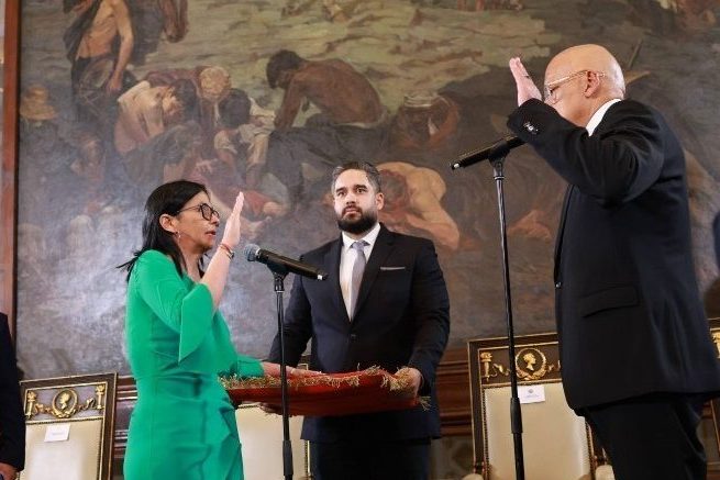 Delcy Rodríguez juramentada como presidenta encargada de Venezuela