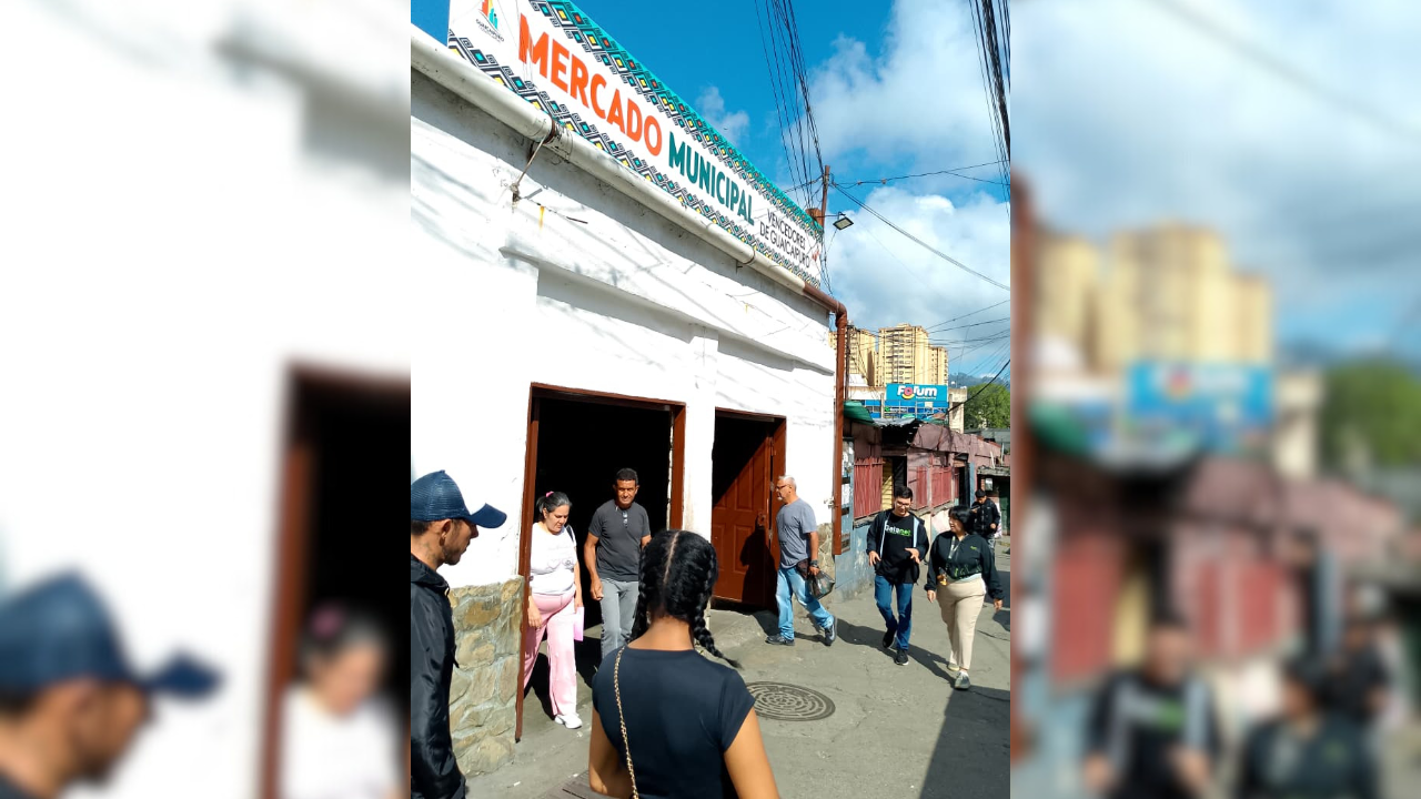 Usuarios denuncian sobreprecio en mercado Vencedores