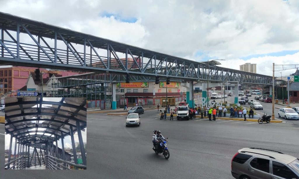 Denuncian condiciones de pasarela en Carrizal