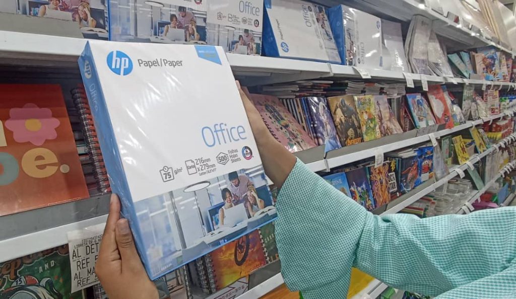 Vuelven a bajar precios de resmas de hojas