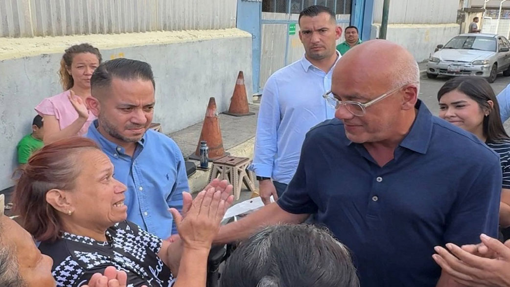 Anuncian excarcelación de 17 privados de libertad