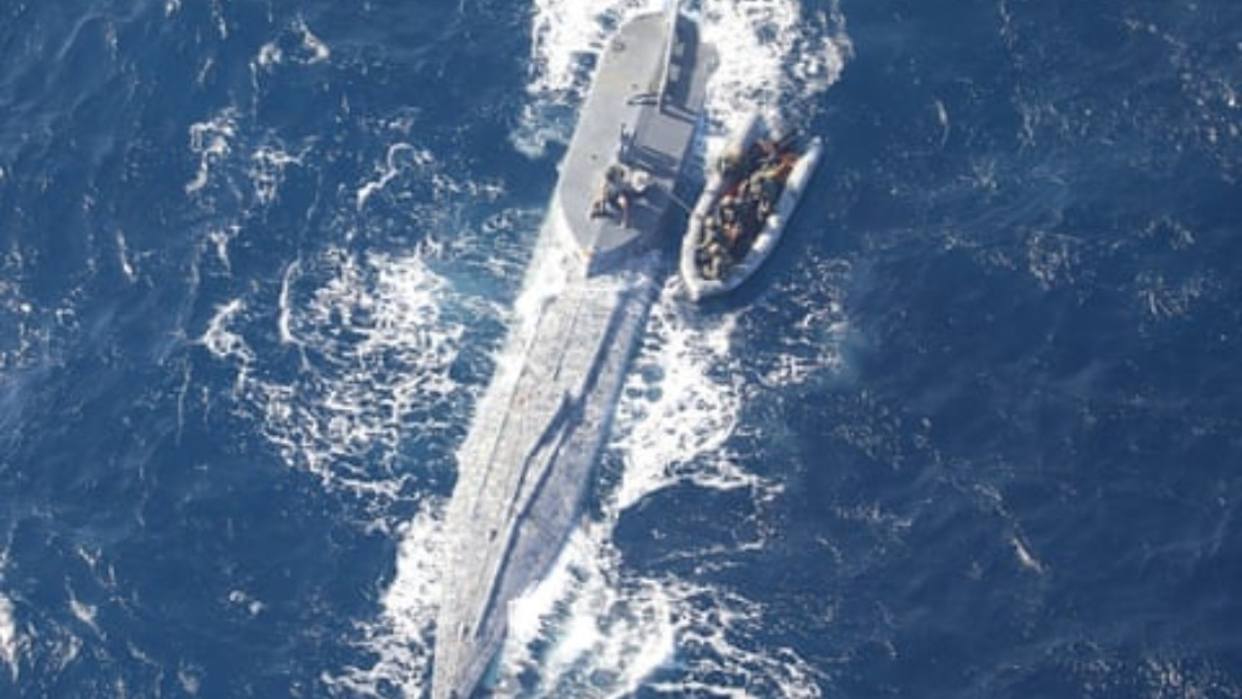 Colombia y EEUU destruyen “narcosubmarino”