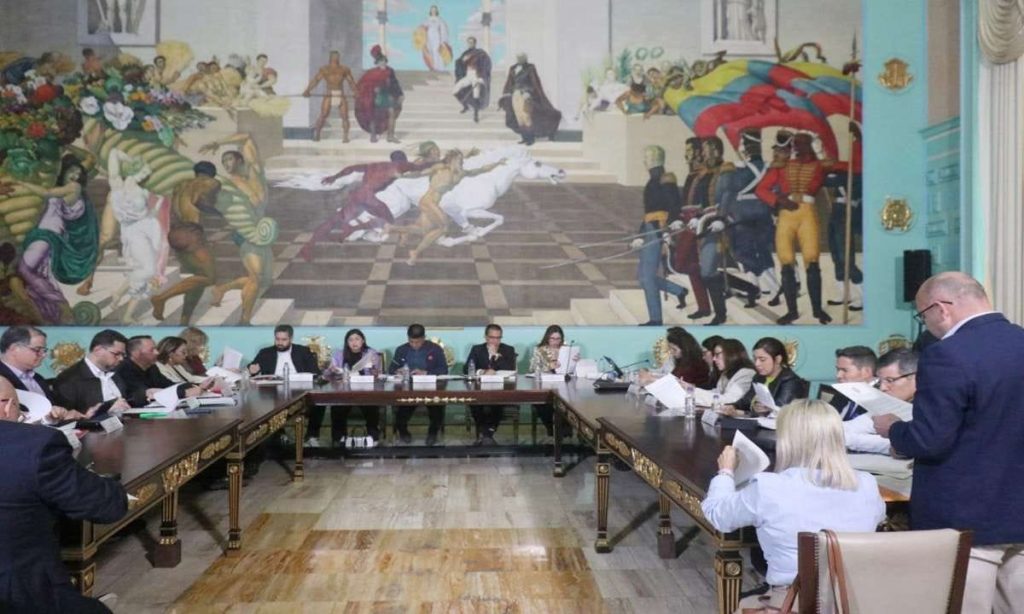 Diputados se reunieron con ONG por Ley de Amnistía