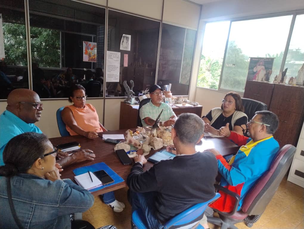 Docentes mirandinos vuelven a pedir aumento salarial