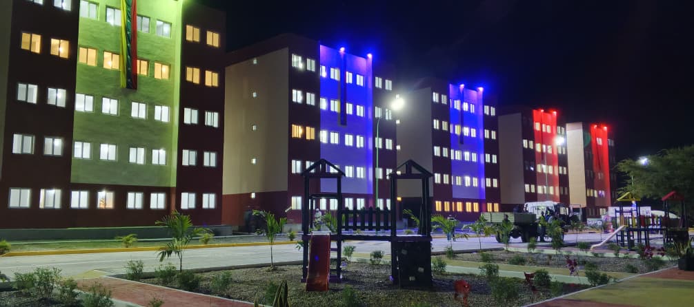 Damnificados de Guaicaipuro fueron reubicados en nuevos apartamentos