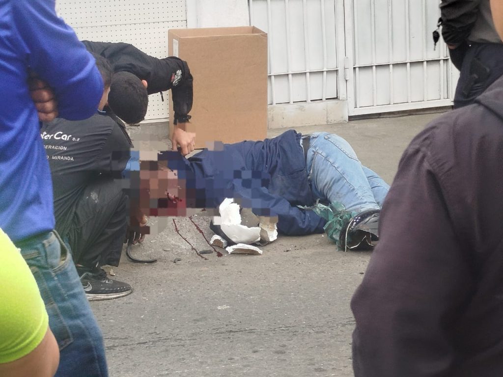 Hombre sufre múltiples fracturas al ser arrollado en San Pedro