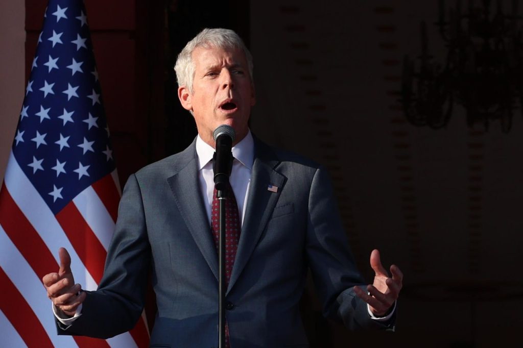 EE.UU proyecta ingresos petroleros a 10.000 millones de dólares