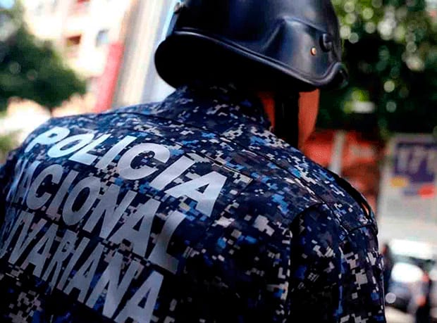 Un policía desaparecido tras caer al Orinoco