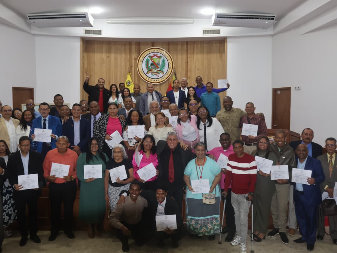 Pastores evangélicos oran por el regreso de Maduro y Cilia 