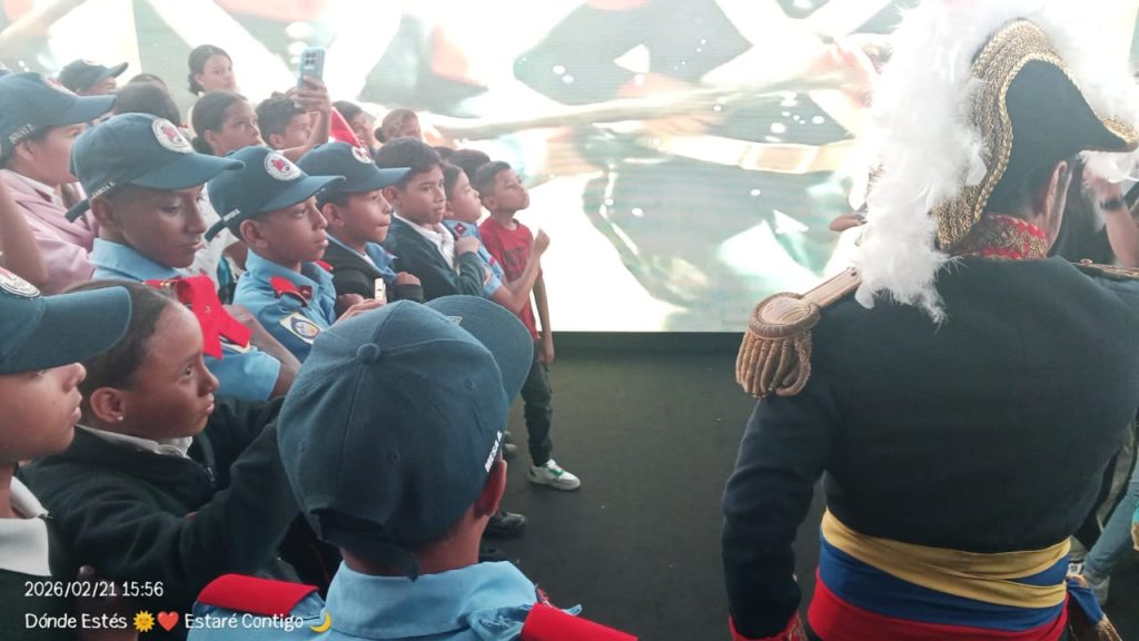 “Bomberitos mirandinos” visitaron expo de La Carlota