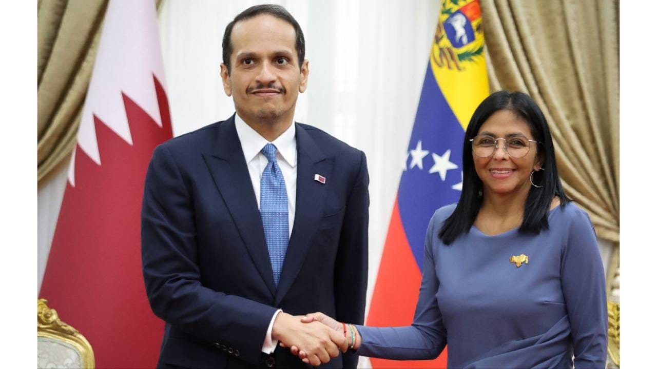 Presidenta (E) Delcy Rodríguez recibe al primer ministro de Catar