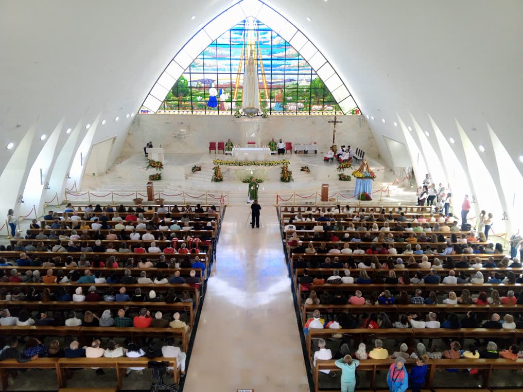 La Virgen de la Candelaria reúne a fieles en santuario de Fátima
