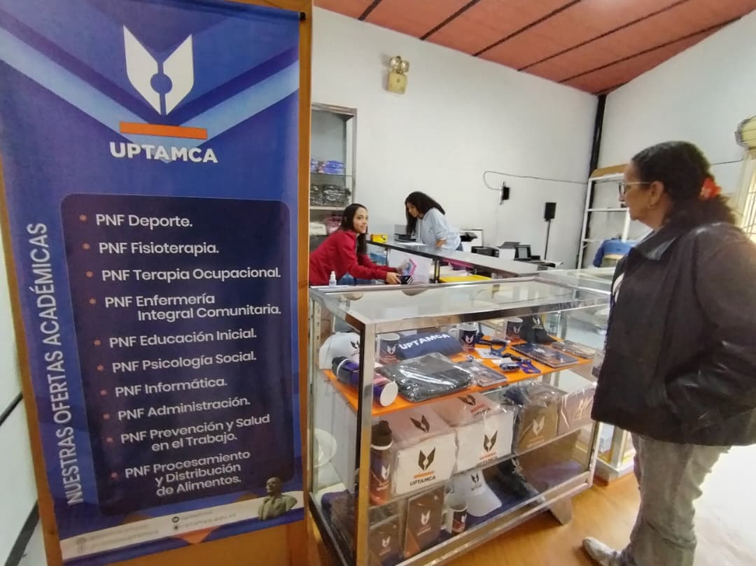 Proveeduría de la Uptamca se unifica con centro de copiado