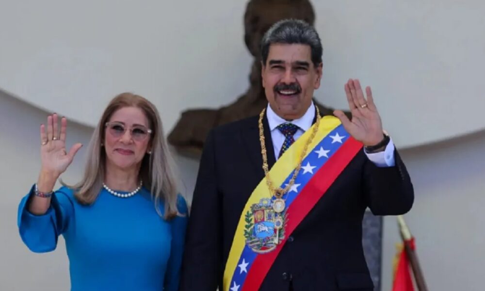 Defensa de Maduro y Cilia Flores exige anular el proceso por “bloqueo” a su derecho constitucional