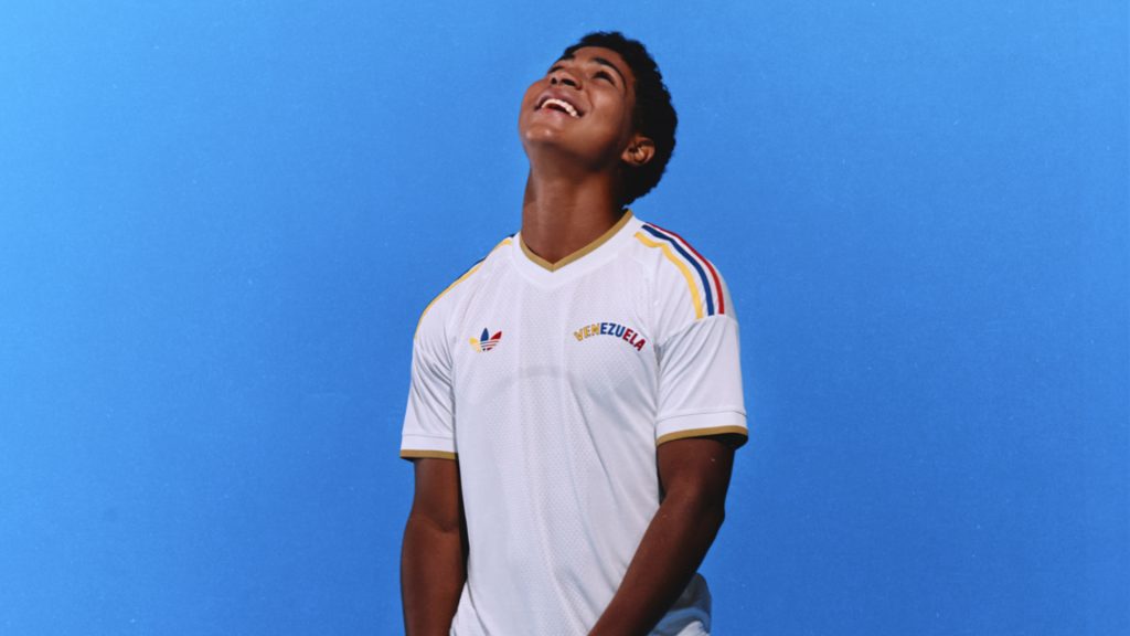 Adidas presenta el nuevo uniforme de la Vinotinto