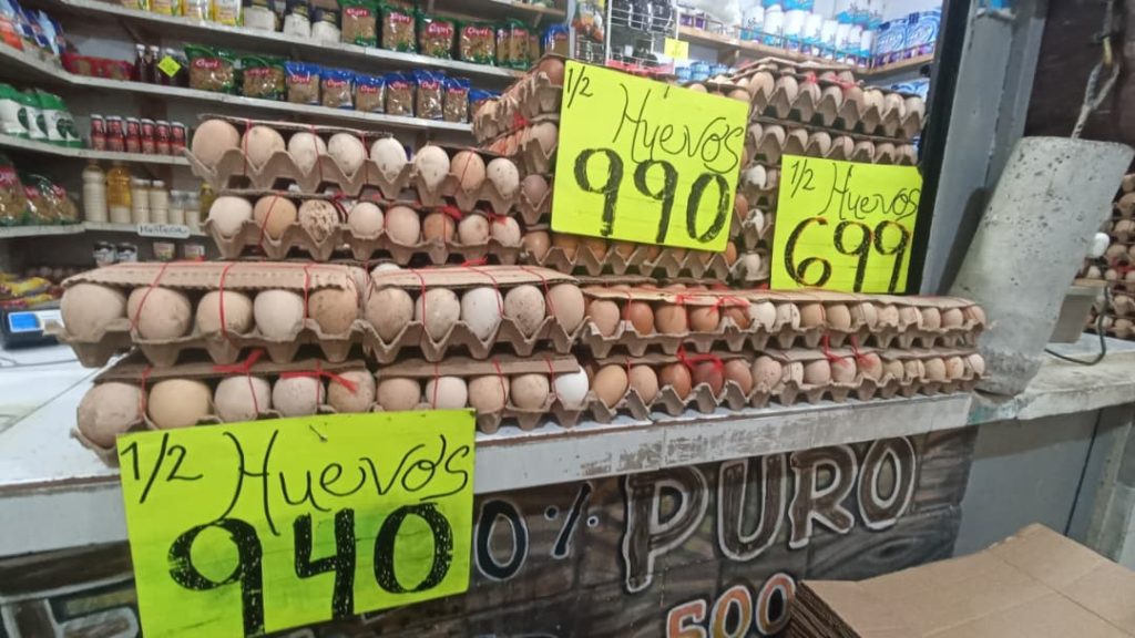 Huevos entre Bs. 699 y Bs. 940 en El Paso