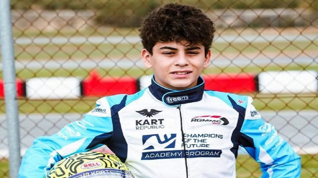 Alessandro González destaca en las pistas de España