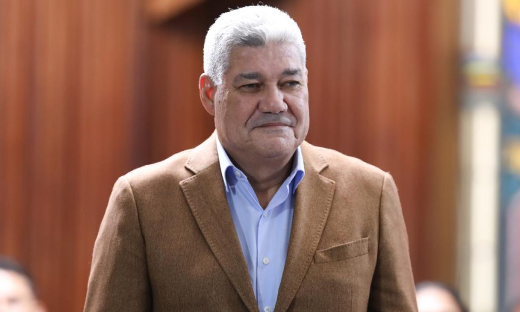 Piñate designado comisionado para la Constituyente Laboral