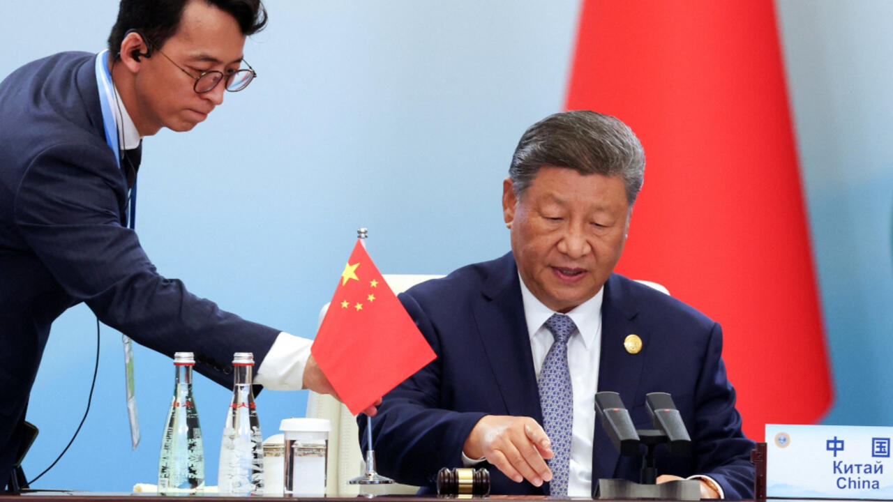 China defiende su derecho a negociar con Latinoamérica