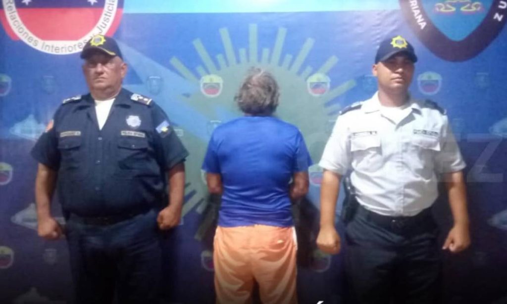 Casi lo linchan por violar a una niña