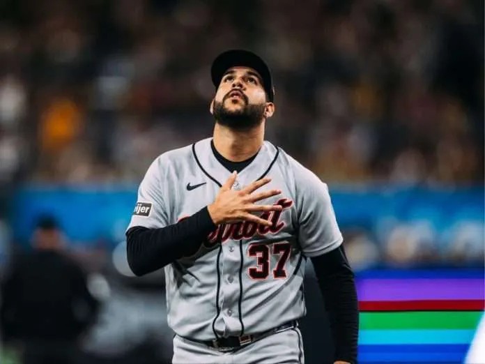 Enmanuel de Jesús logra su primer triunfo en la MLB