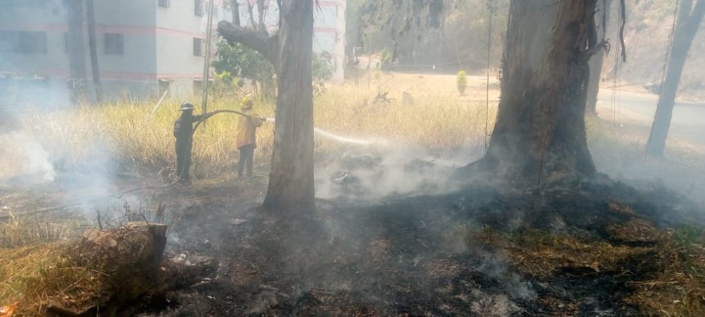 Se registran dos nuevos incendios en Los Teques