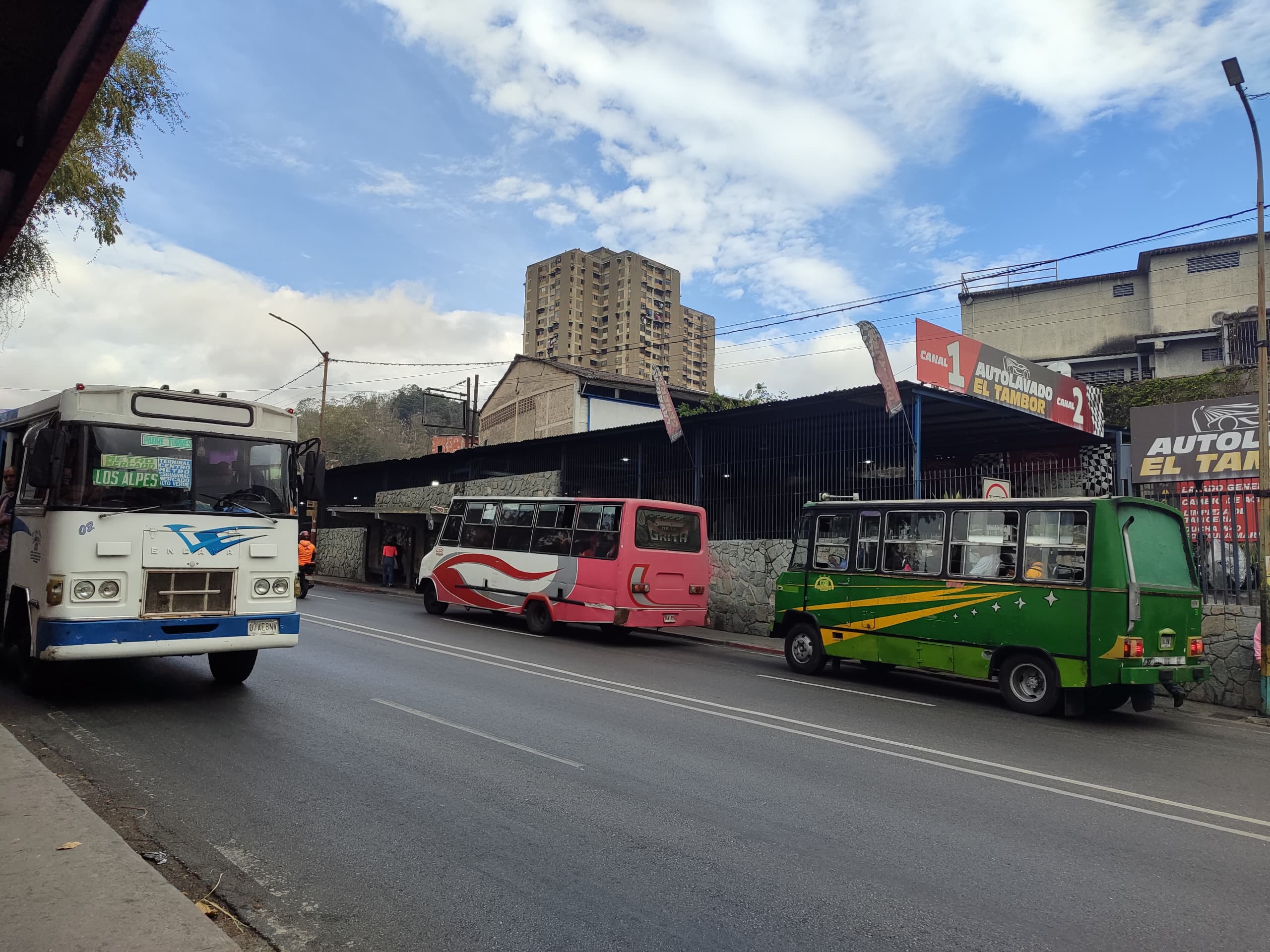 Transportistas de Los Teques no acataron llamado a paro