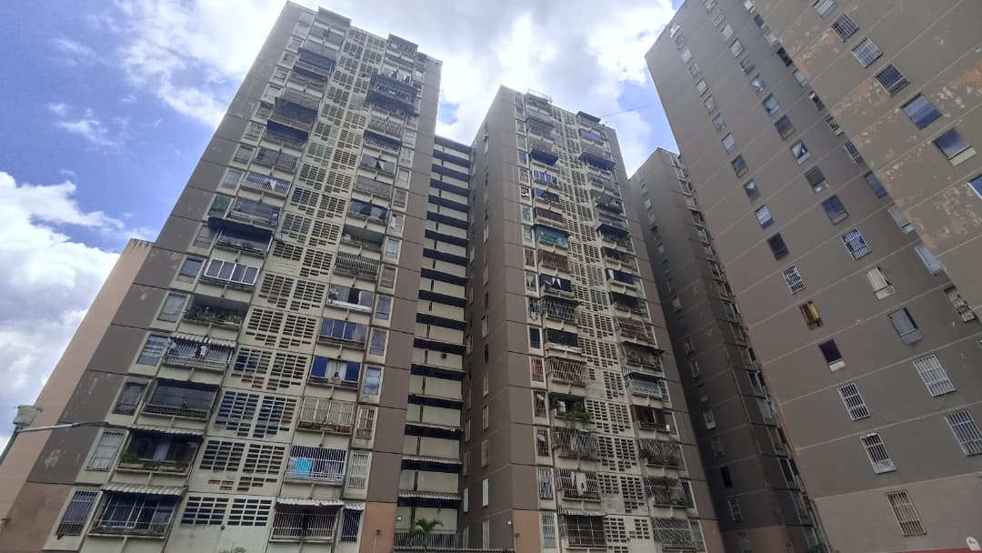 “Vivimos un calvario en El Encanto por la falta de agua”